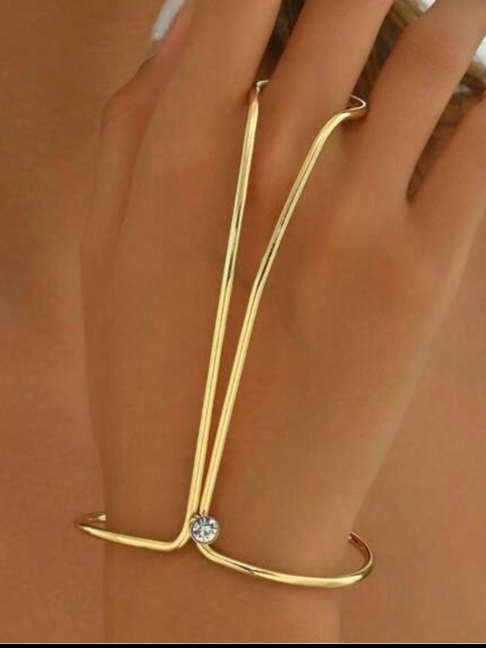 4 Unique Style Rings - Picture 4 of 10